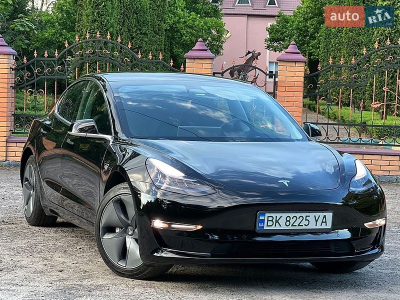 Седан Tesla Model 3 2020 в Сарнах фото 6 Седан Tesla Model 3 2020 в Сарнах