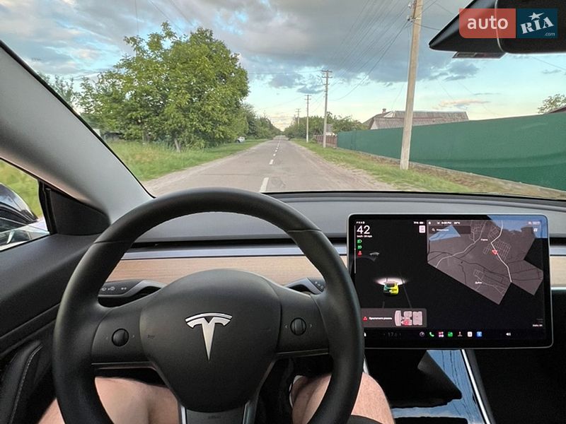 Седан Tesla Model 3 2020 в Сарнах фото 25 Седан Tesla Model 3 2020 в Сарнах