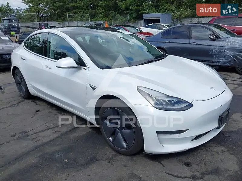 Седан Tesla Model 3 2020 в Киеве фото 12 Седан Tesla Model 3 2020 в Киеве