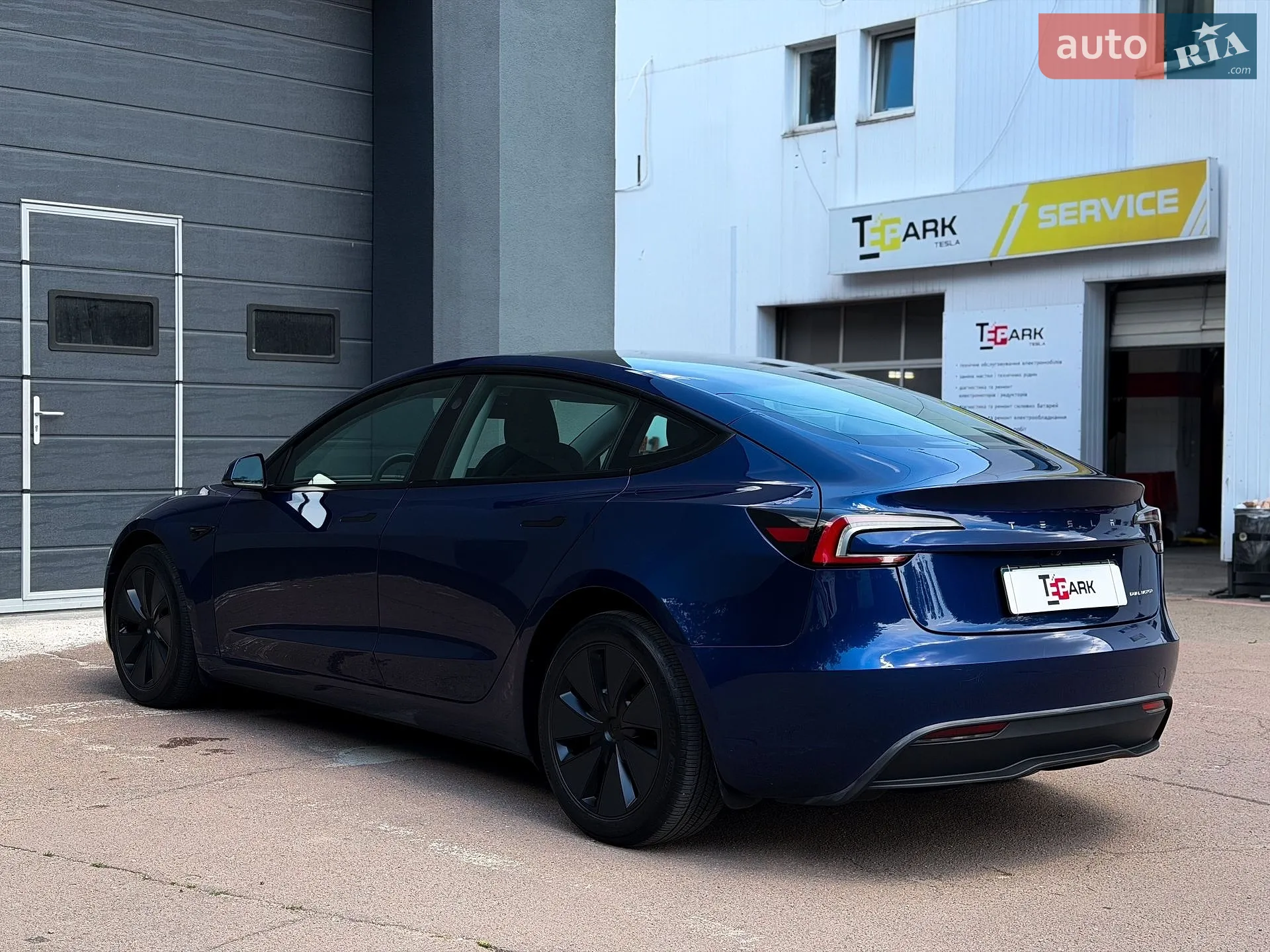 2024 Tesla Model 3 - мініатюра 8
