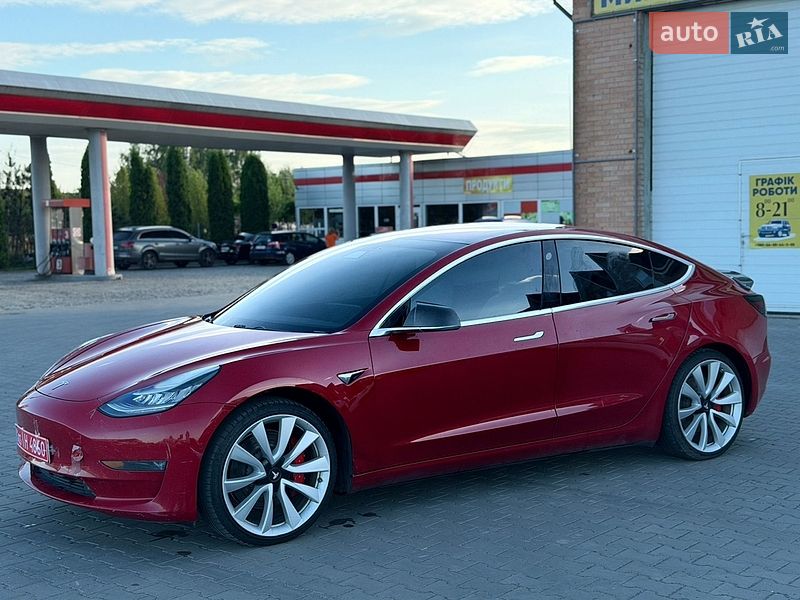 Седан Tesla Model 3 2018 в Луцке фото Седан Tesla Model 3 2018 в Луцке