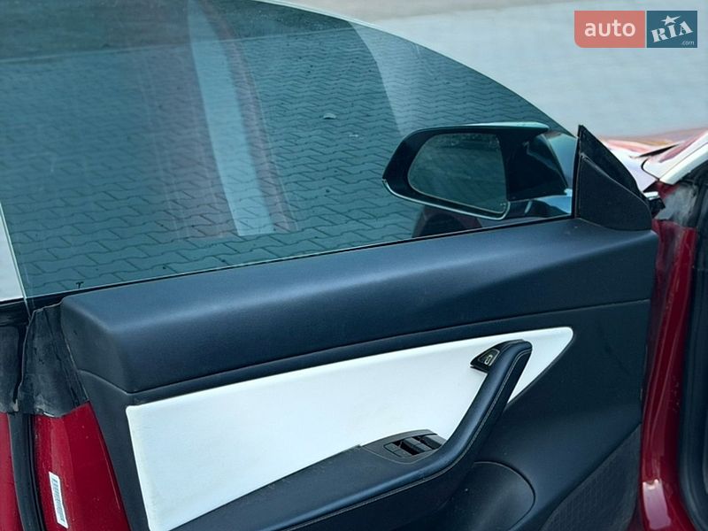 Седан Tesla Model 3 2018 в Луцке фото 28 Седан Tesla Model 3 2018 в Луцке