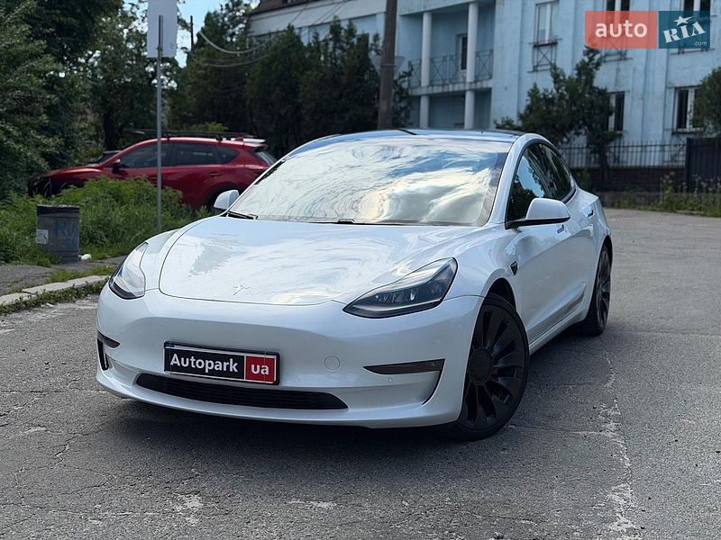 Tesla Model 3 2021