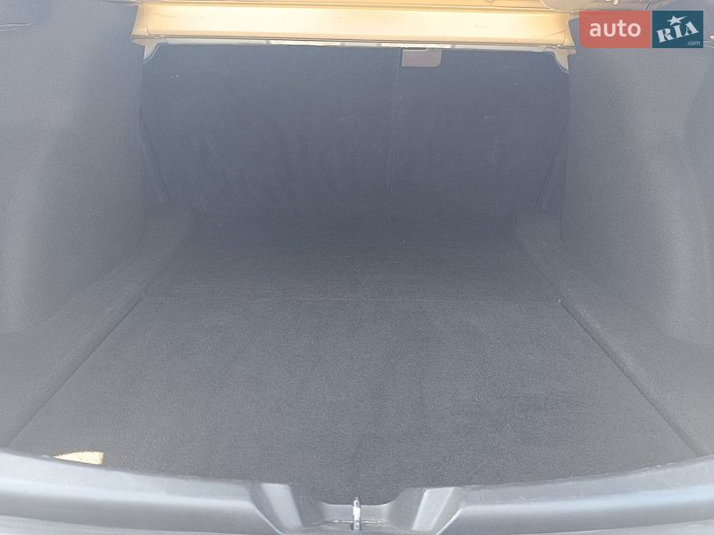 Седан Tesla Model 3 2019 в Тернополе фото 19 Седан Tesla Model 3 2019 в Тернополе