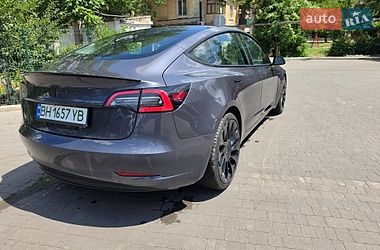 Седан Tesla Model 3 2021 в Одесі