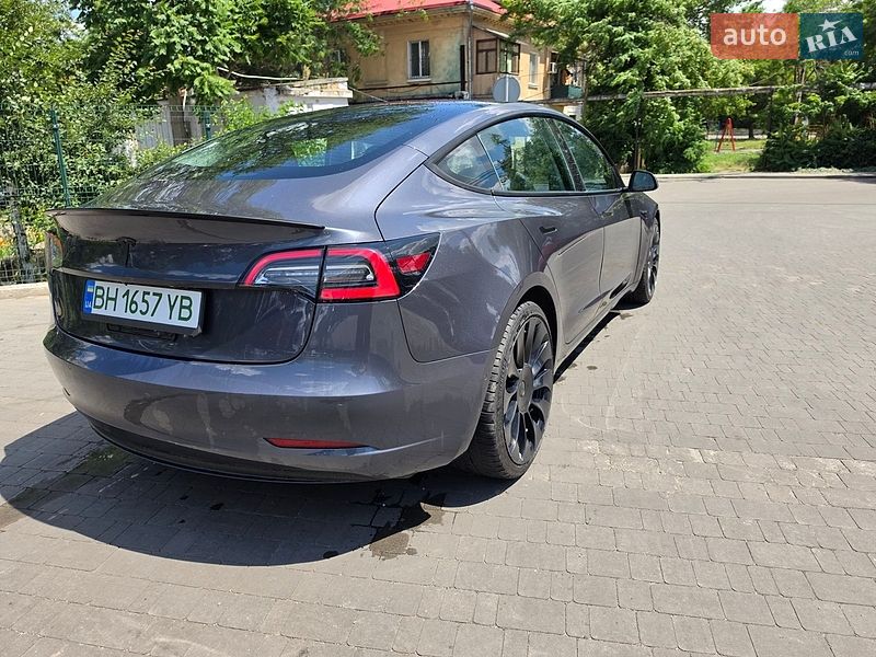 Седан Tesla Model 3 2021 в Одесі