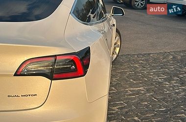 Седан Tesla Model 3 2020 в Харькове