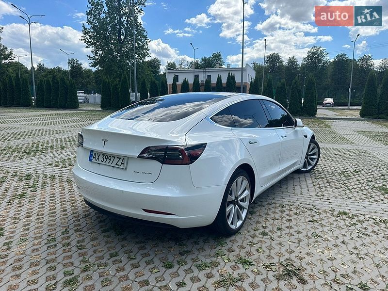 Седан Tesla Model 3 2020 в Харькове