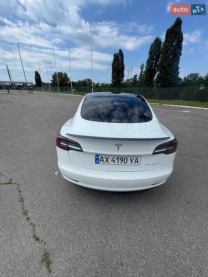 2022 Tesla Model 3 - мініатюра 13