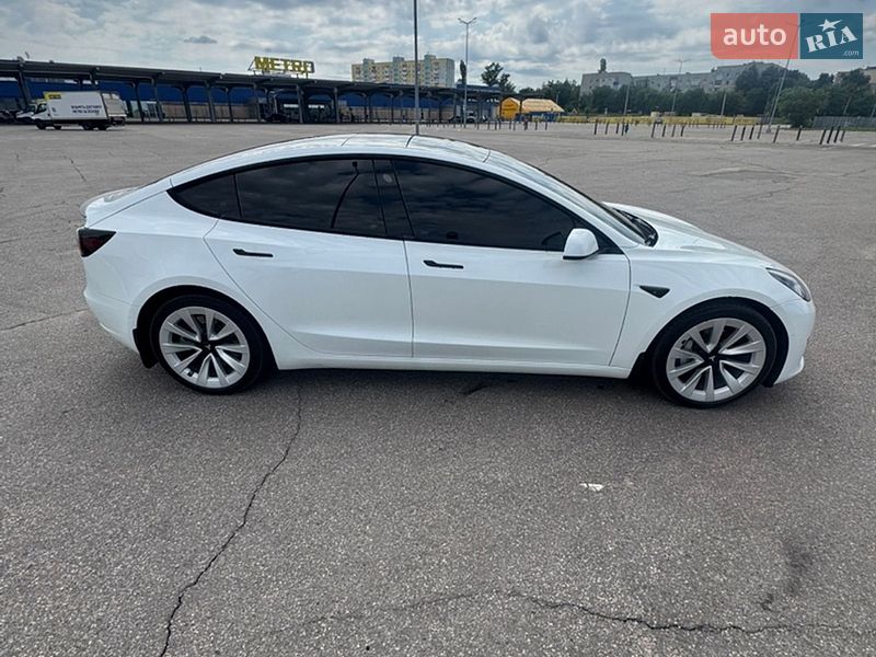 Tesla Model 3 2022