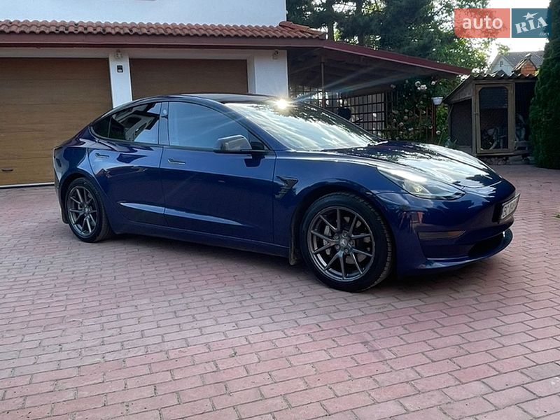 Седан Tesla Model 3 2021 в Дрогобичі фото 6 Седан Tesla Model 3 2021 в Дрогобичі