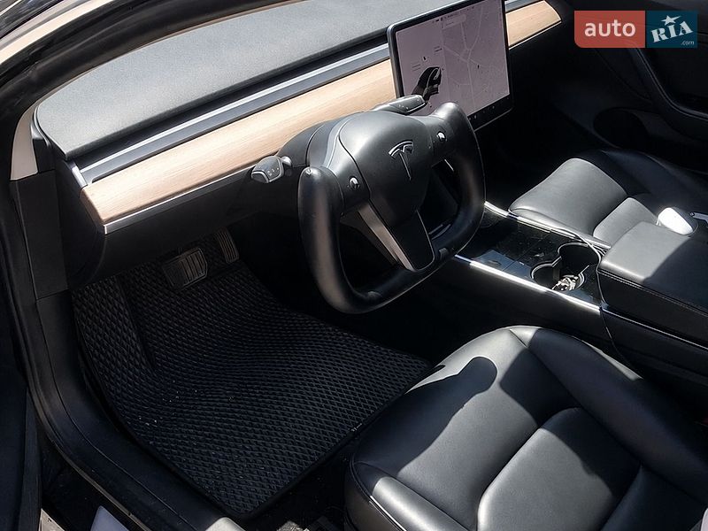 Седан Tesla Model 3 2020 в Тернополі фото 5 Седан Tesla Model 3 2020 в Тернополі