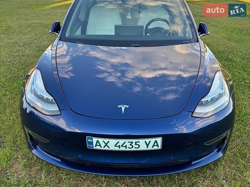 Tesla Model 3 2018