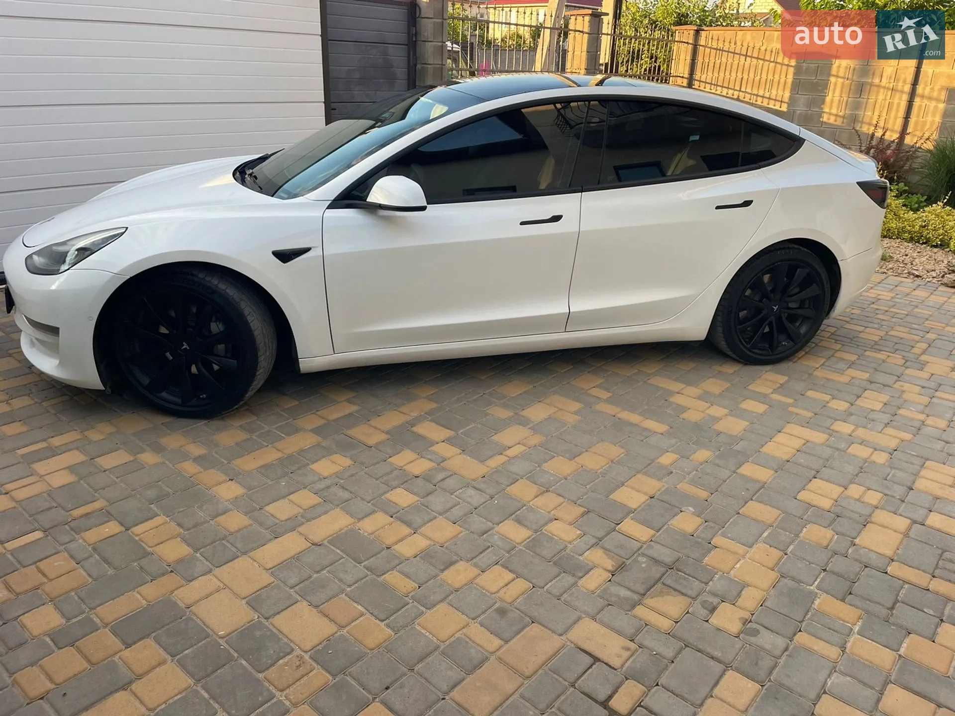 2019 Tesla Model 3 - мініатюра 9
