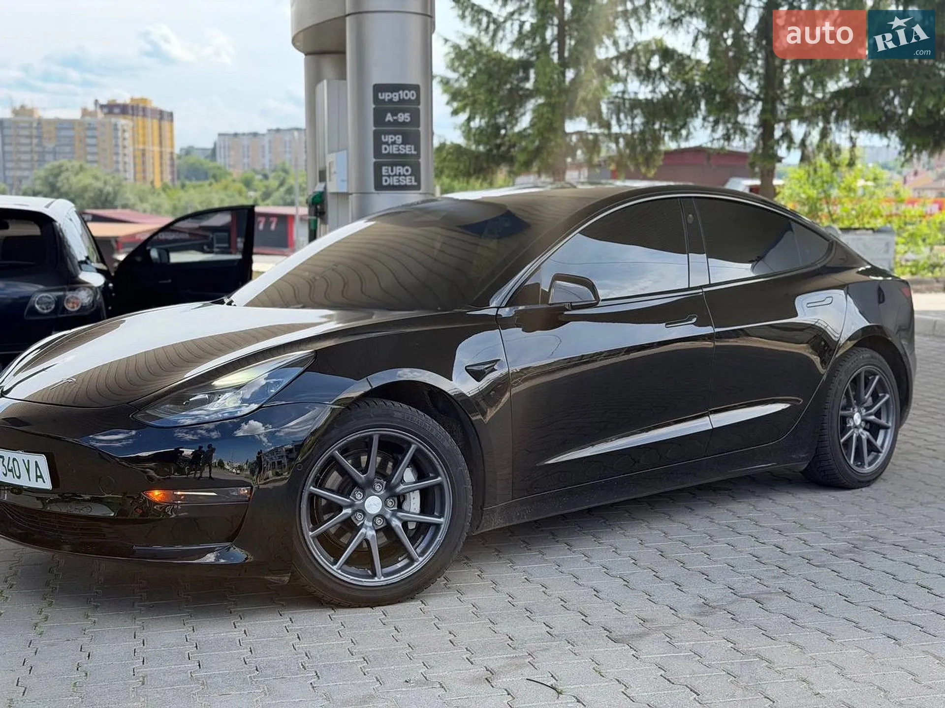 2020 Tesla Model 3 - мініатюра 3
