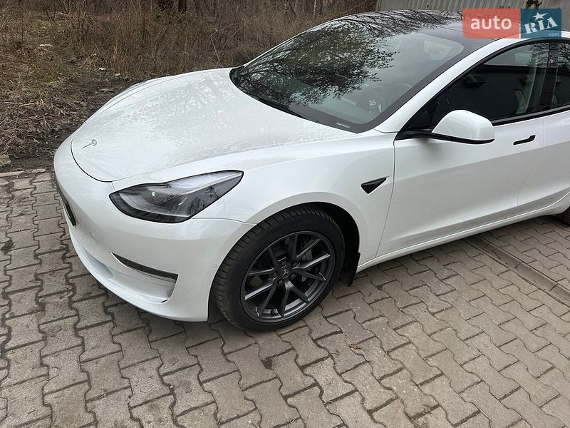 Седан Tesla Model 3 2022 в Хмельницком фото 6 Седан Tesla Model 3 2022 в Хмельницком