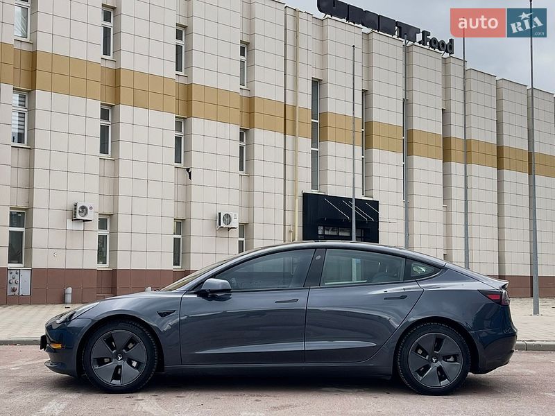 Седан Tesla Model 3 2022 в Харькове