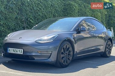 Седан Tesla Model 3 2020 в Вышгороде