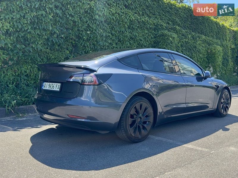 Седан Tesla Model 3 2020 в Вышгороде