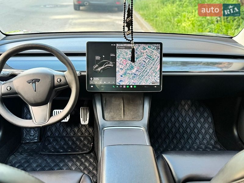 Седан Tesla Model 3 2020 в Вышгороде