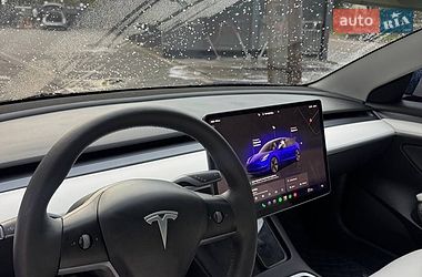 Седан Tesla Model 3 2022 в Калуші