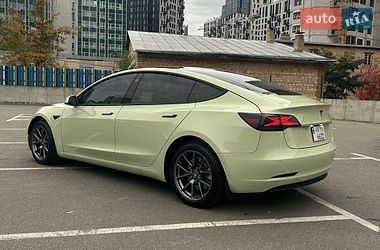 Седан Tesla Model 3 2022 в Киеве фото 4 Седан Tesla Model 3 2022 в Киеве