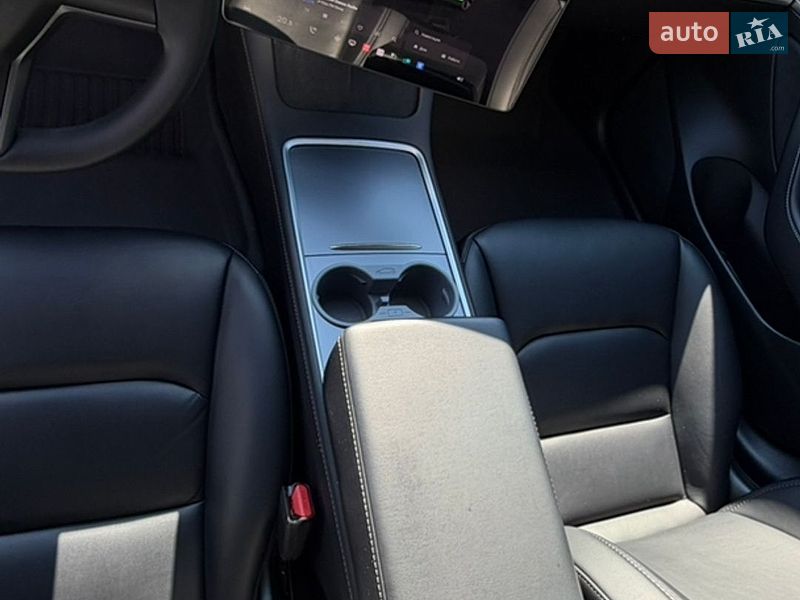 Седан Tesla Model 3 2022 в Киеве фото 23 Седан Tesla Model 3 2022 в Киеве