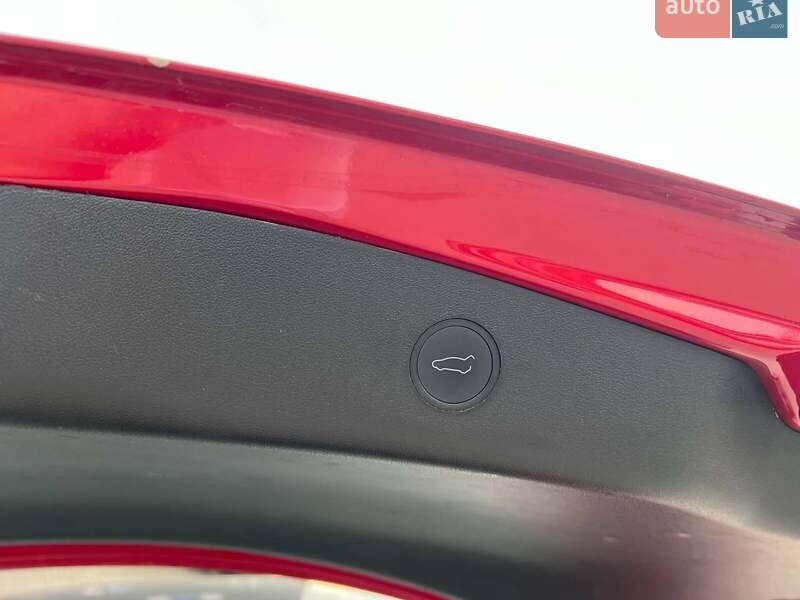 Седан Tesla Model 3 2021 в Львові