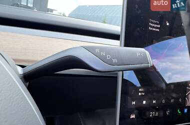 Седан Tesla Model 3 2021 в Львові