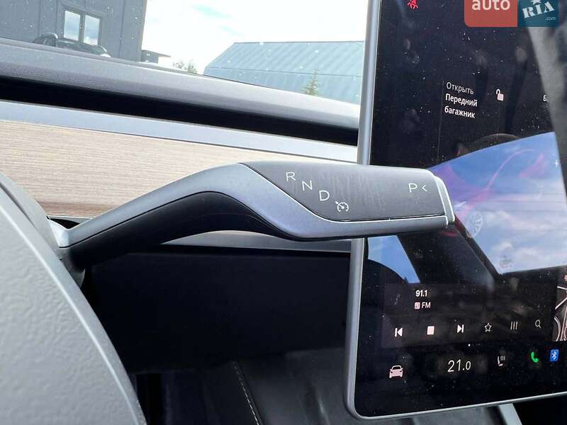 Седан Tesla Model 3 2021 в Львові