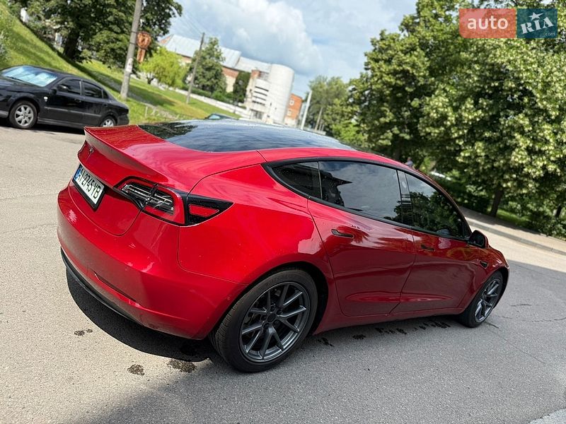Седан Tesla Model 3 2022 в Білій Церкві