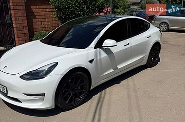 Седан Tesla Model 3 2023 в Одессе
