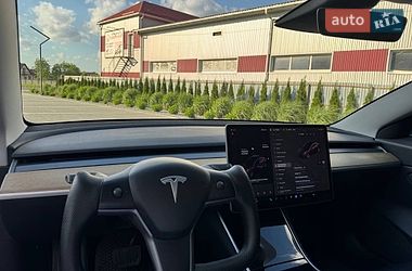 Седан Tesla Model 3 2018 в Луцке