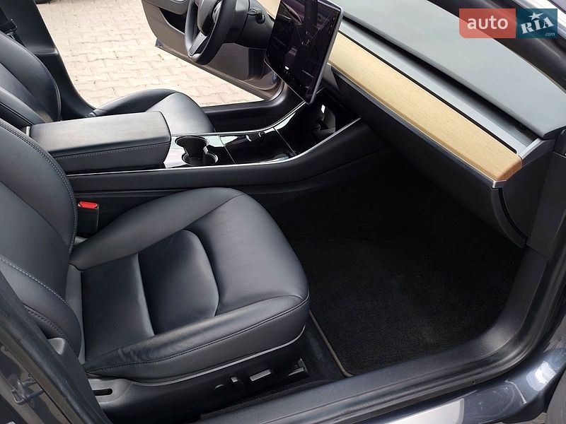 Седан Tesla Model 3 2020 в Кам'янець-Подільському фото 6 Седан Tesla Model 3 2020 в Кам'янець-Подільському
