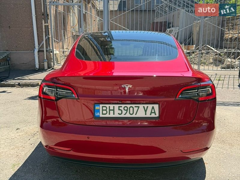 Седан Tesla Model 3 2018 в Одессе