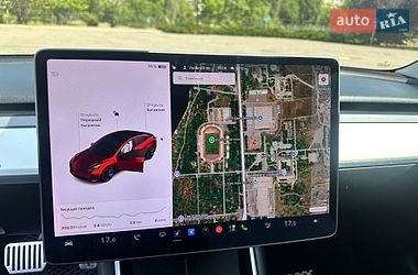 Седан Tesla Model 3 2018 в Николаеве