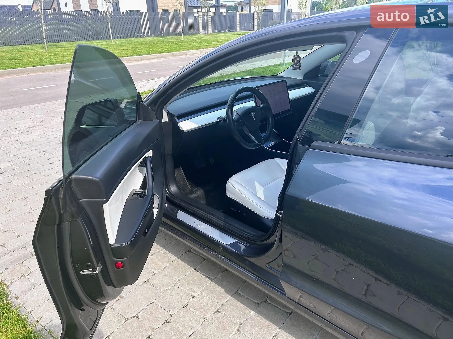 2018 Tesla Model 3 - мініатюра 8