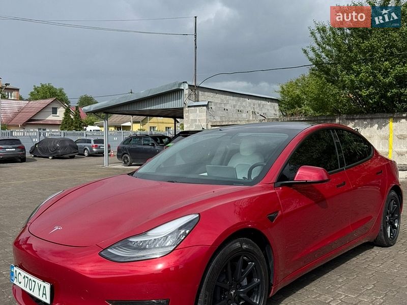 Tesla Model 3 2019