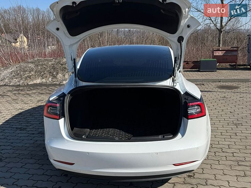 Седан Tesla Model 3 2019 в Івано-Франківську фото 14 Седан Tesla Model 3 2019 в Івано-Франківську