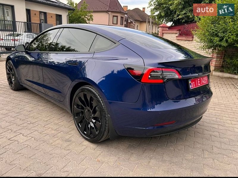 Седан Tesla Model 3 2022 в Черновцах фото 10 Седан Tesla Model 3 2022 в Черновцах