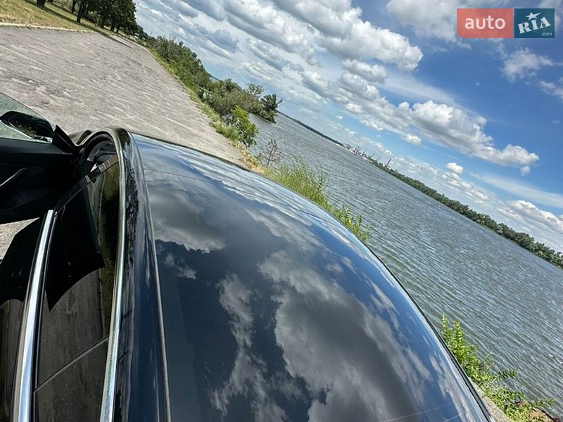 Седан Tesla Model 3 2019 в Днепре