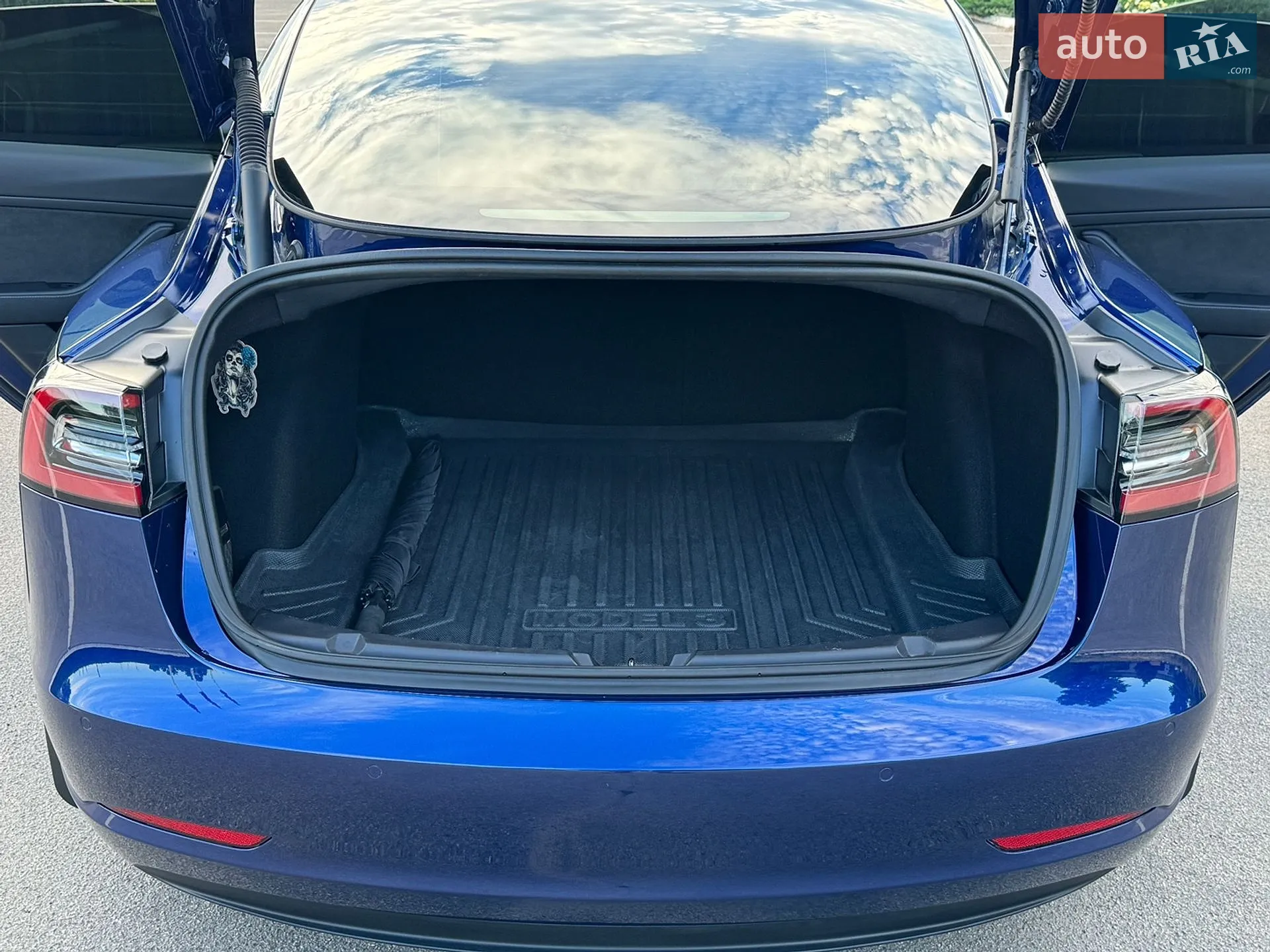 Tesla Model 3 2022 VIN 5YJ3E1EB1NF335677 фото оголошення 42 з 45