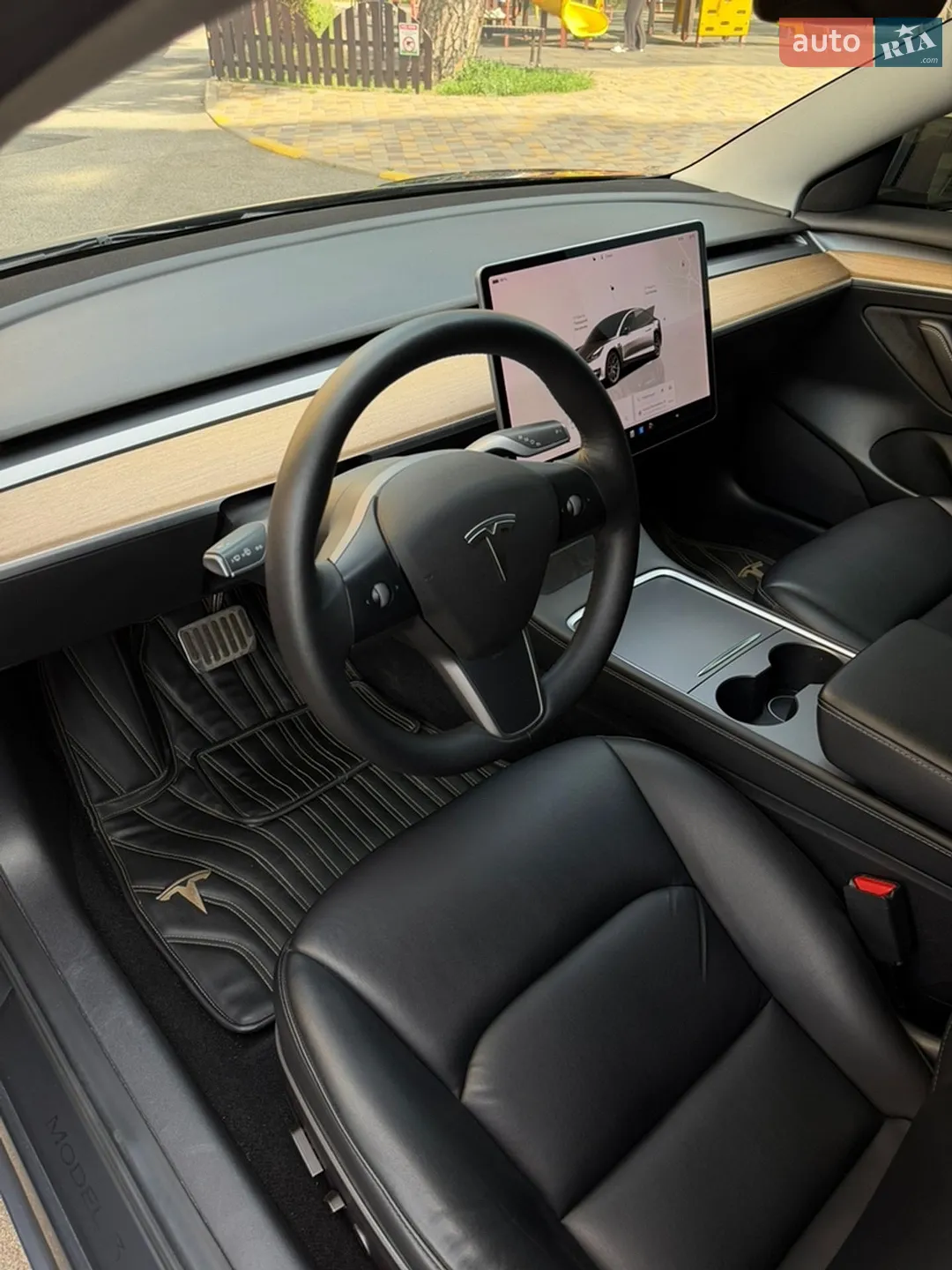 2022 Tesla Model 3 - мініатюра 10