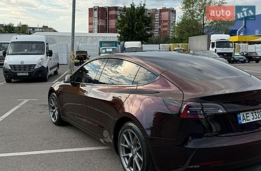 Седан Tesla Model 3 2022 в Днепре