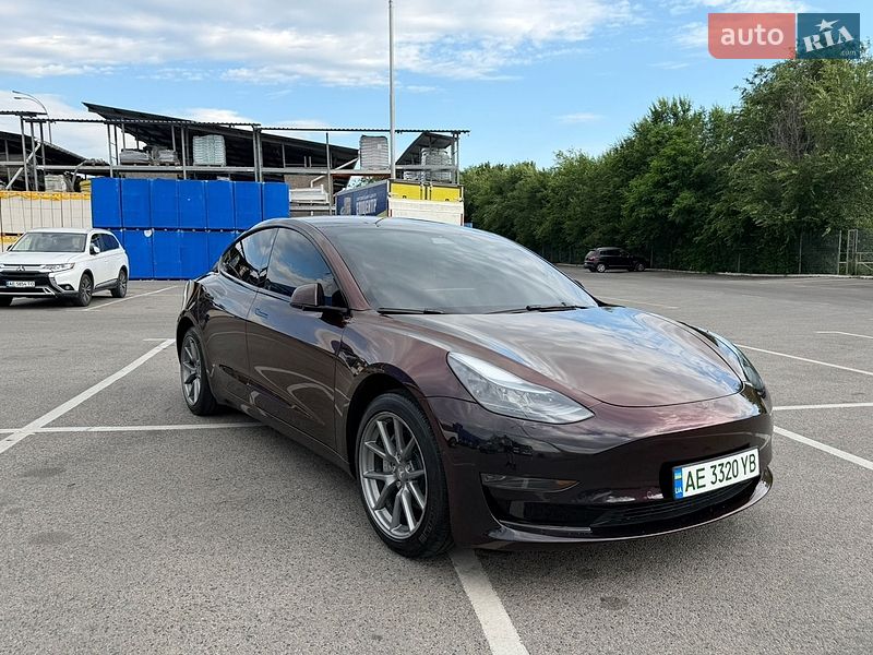 Tesla Model 3 2022