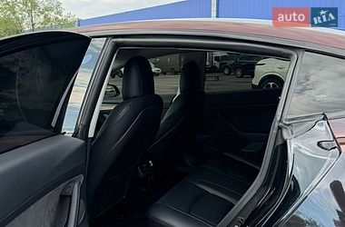 Седан Tesla Model 3 2022 в Днепре