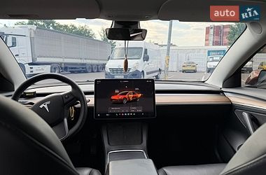 Седан Tesla Model 3 2022 в Днепре