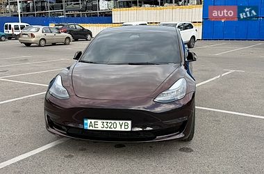 Седан Tesla Model 3 2022 в Днепре