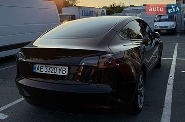 Седан Tesla Model 3 2022 в Днепре