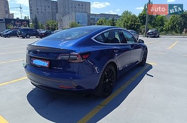 Седан Tesla Model 3 2019 в Тернополі